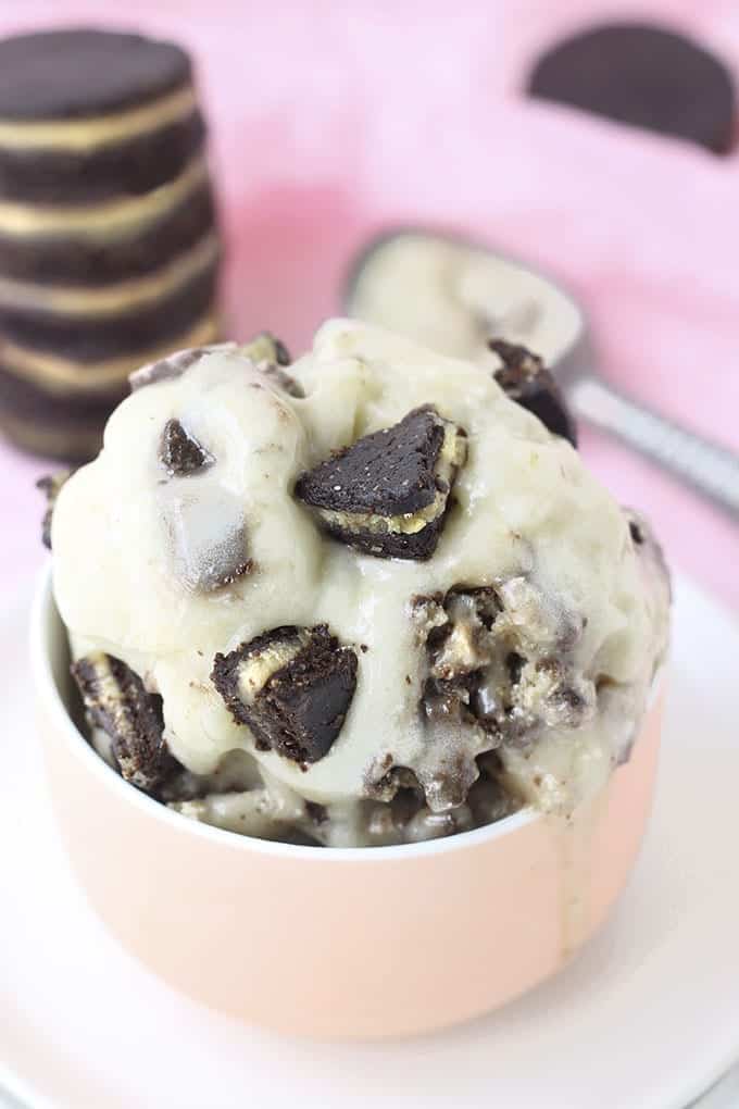 Cookies and Cream Banana Soft Serve - a healthy dairy-free treat without the extra serving of guilt! // thehealthymaven.com #glutenfree #dairyfree #icecream #paleo #vegan