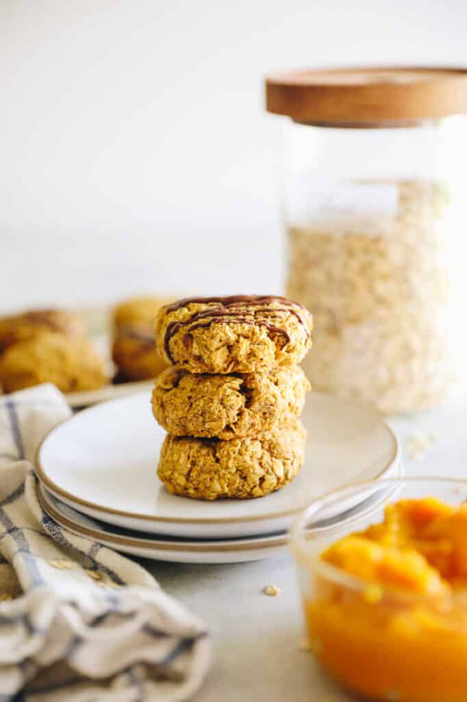 Pumpkin Breakfast Cookies [Easy + One Bowl] - The Healthy Maven