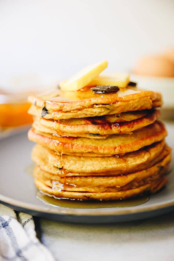 Pumpkin Chocolate Chip Pancakes - The Healthy Maven