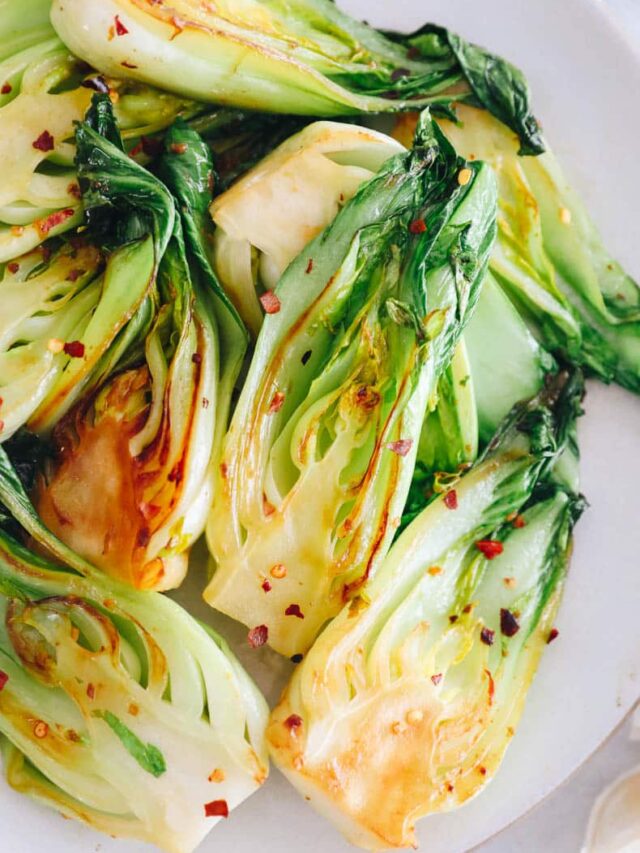 10 Minute Garlic Baby Bok Choy - The Healthy Maven