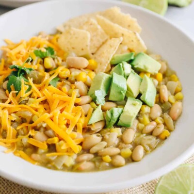 https://www.thehealthymaven.com/wp-content/uploads/2024/01/white-bean-chili-13-400x400.jpg